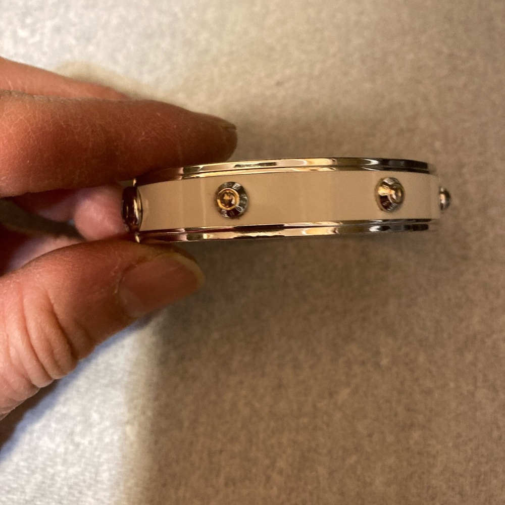 Henri bendel bracelet med size - Picture 2 of 4